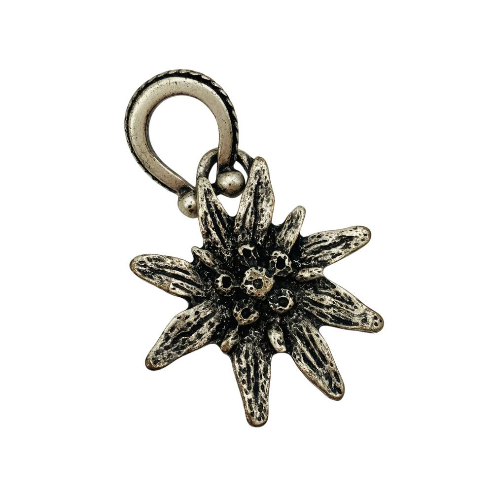 Silver Alpine Scarf ornament